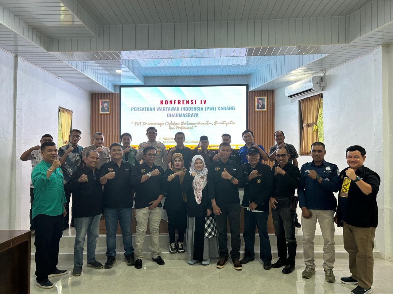 Roni Aprianto Nahkodai PWI Dharmasraya Periode 2026–2029 Secara Aklamasi