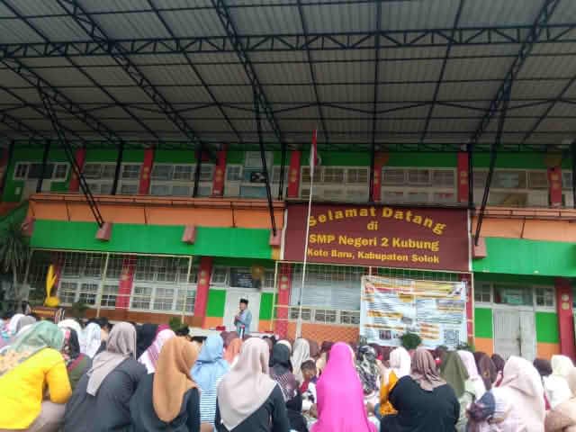 Peringatan Tahun Baru Islam 1448 H ,Da’i Muda Solok Ajak Siswa SMPN 2 Kubung Lakukan Lima Perubahan Positif di Momentum Tahun Baru Islam 1448 H